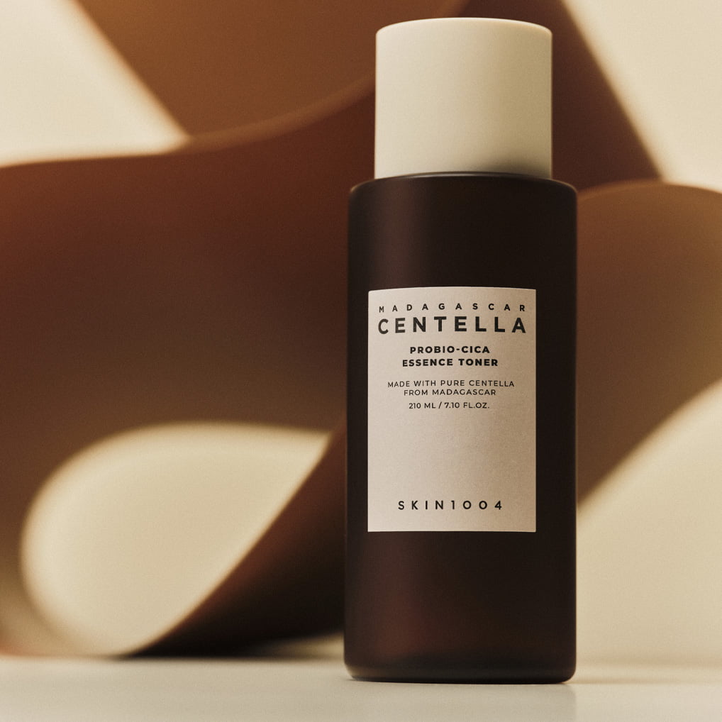 Madagascar Centella Probio-Cica Essence Toner_03