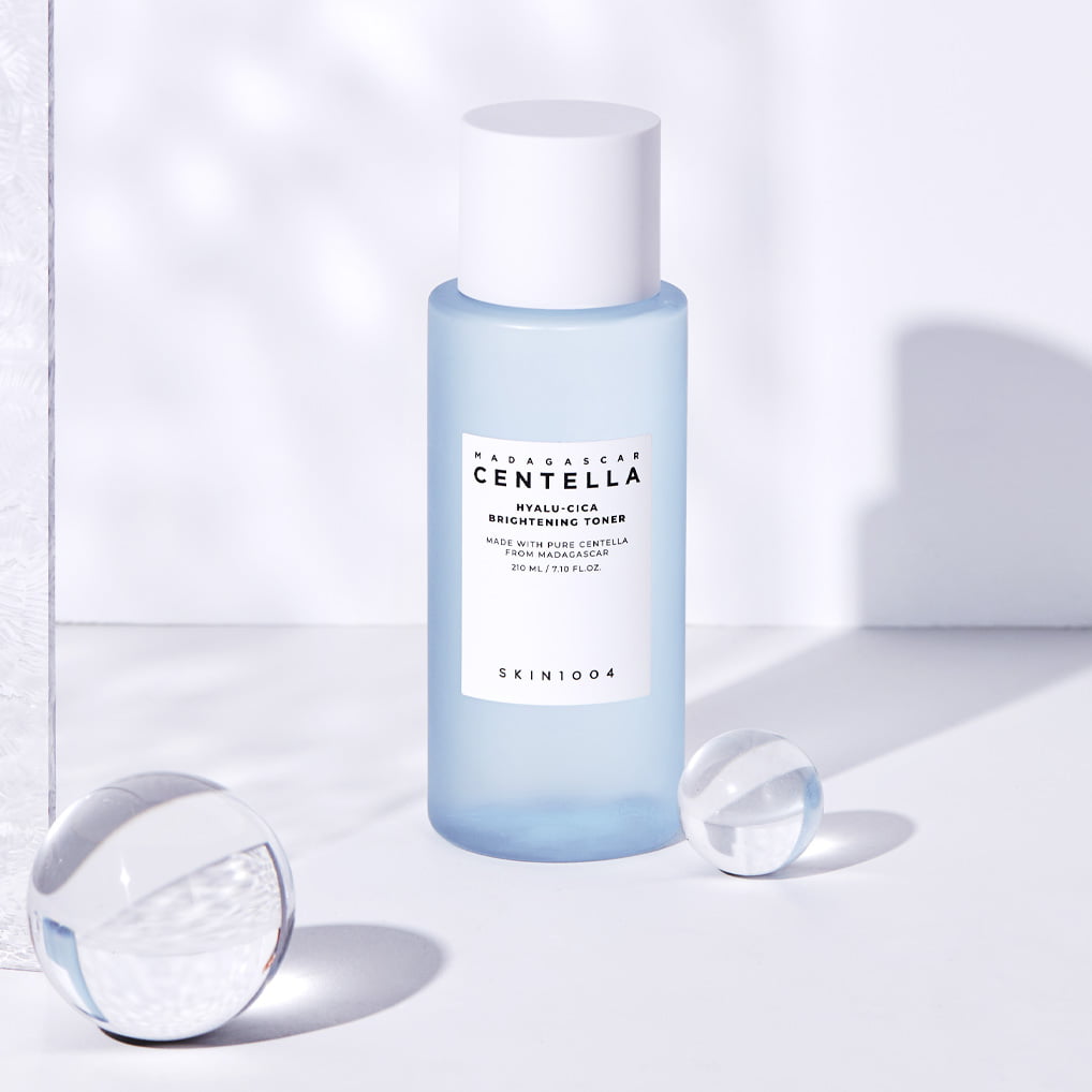 SKIN1004 Madagascar Centella Hyalu-Cica Brightening Toner_02