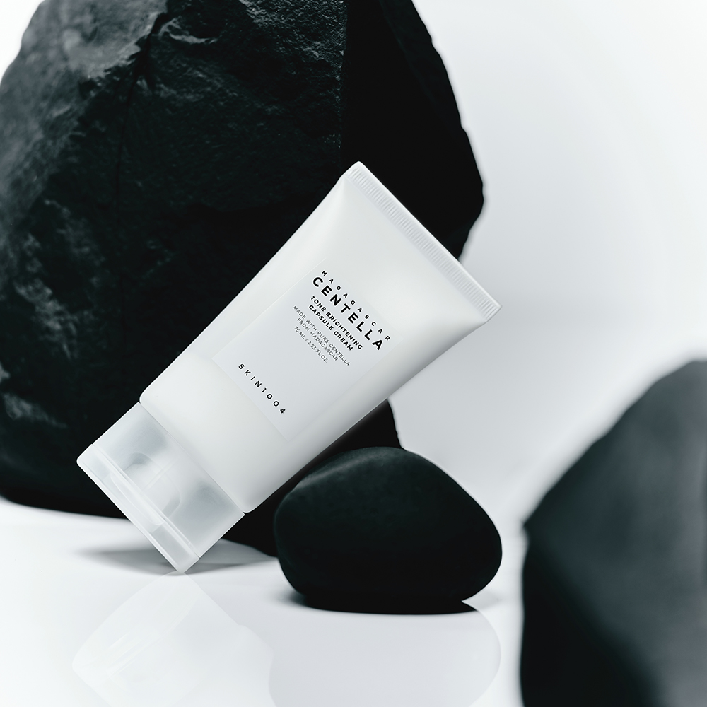 220425_Capsule-Cream_3_BW