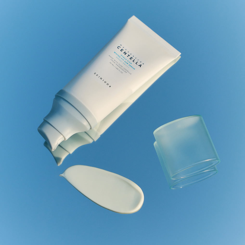 SKIN1004-Madagascar-Centella-Hyalu-Cica-Water-Fit-Sun-Serum_06